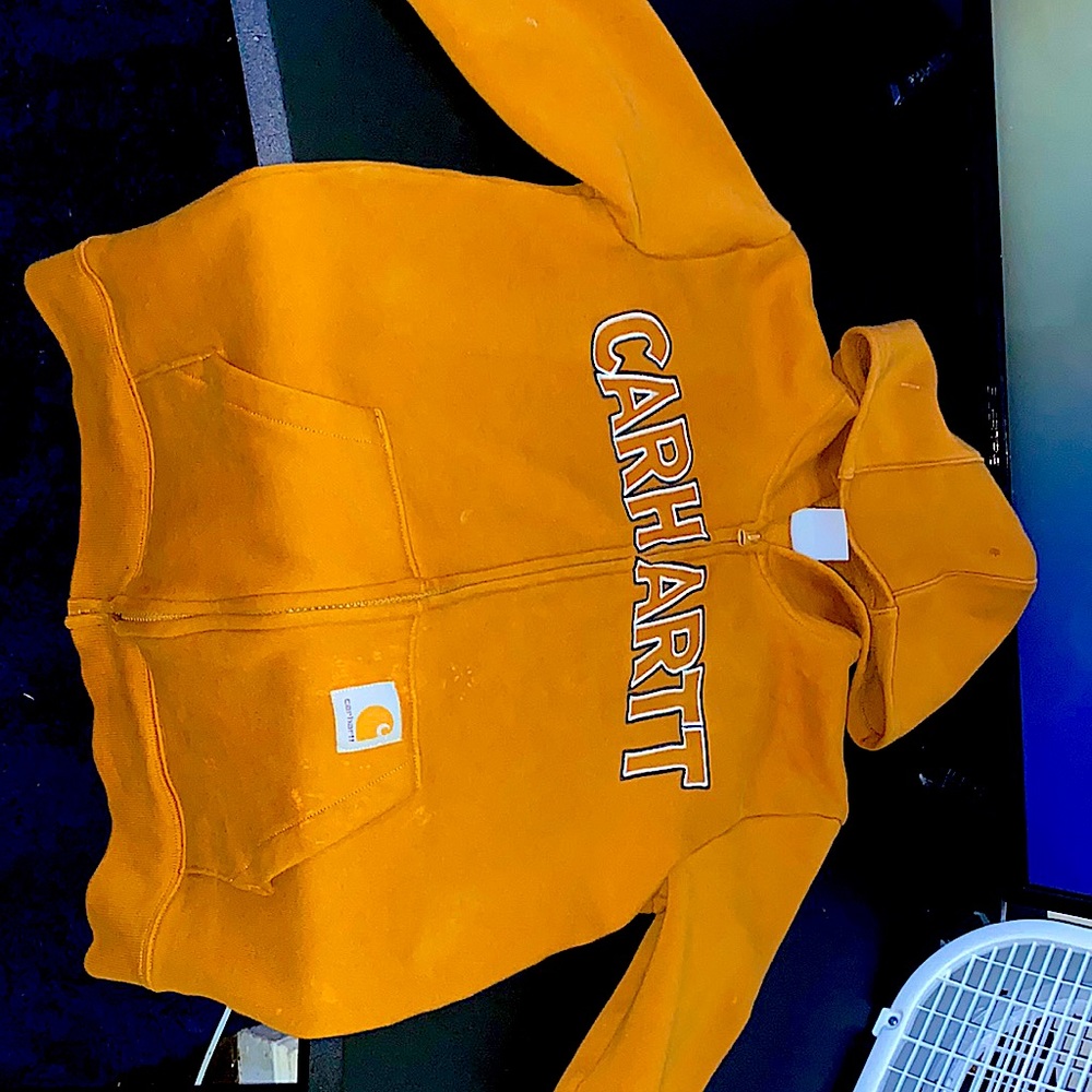 It’s a size small in kids it’s a pretty decent jacket.